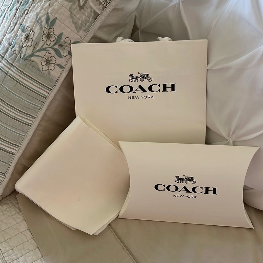 New Coach Gift Box & Bag Set